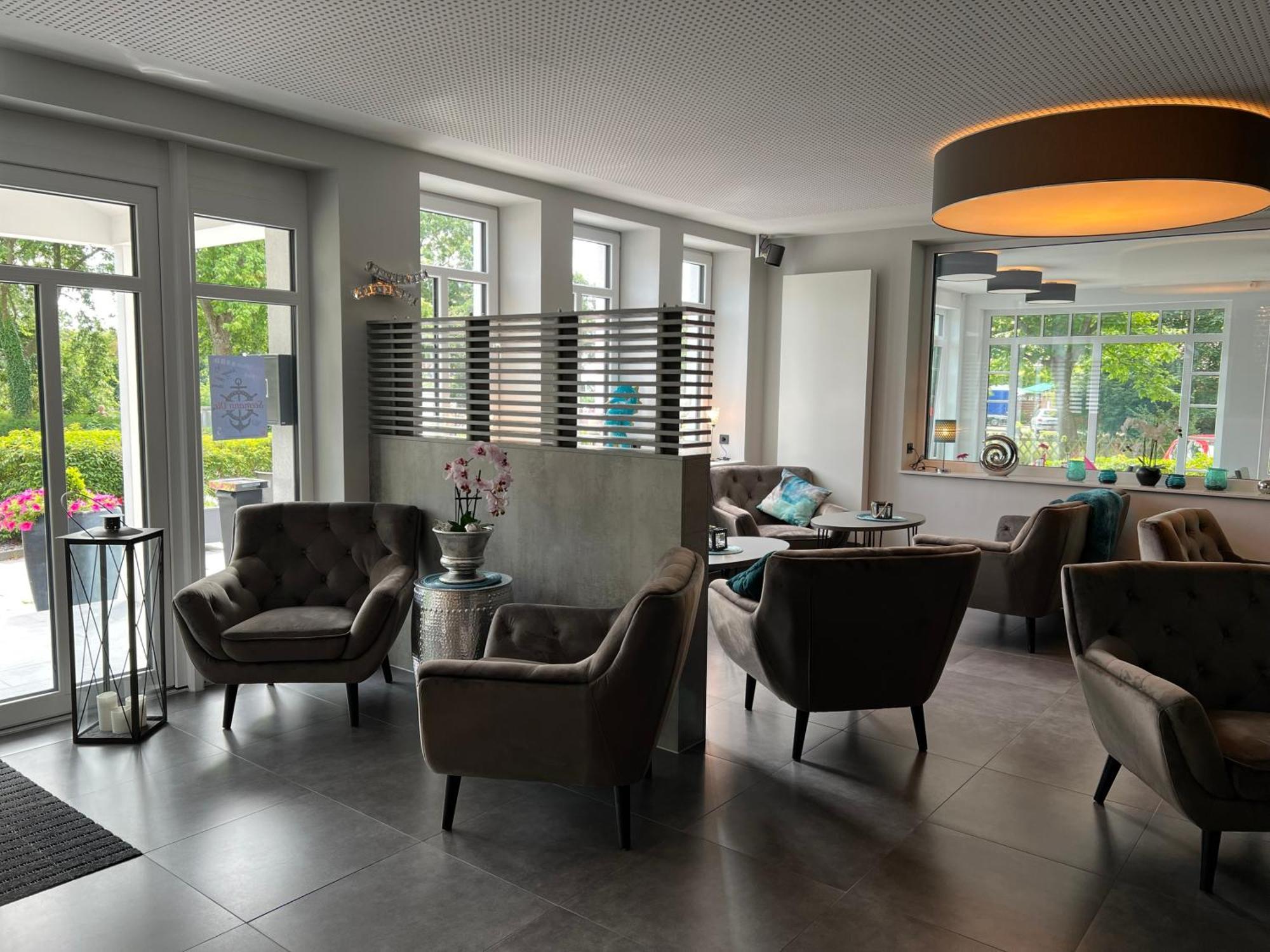Hotel Garni Nordseejuwel Horumersiel Exterior photo